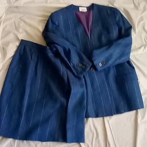 Christian Dior 100% LINEN suit, sz 14, vintage , pinstripes,pockets.